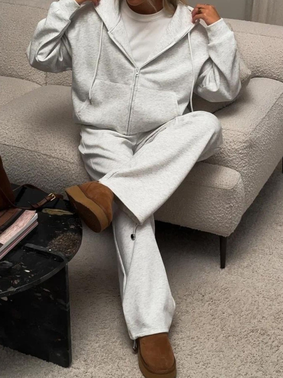 Zip-Up Hoodie and Sweatpants Set - cas7m