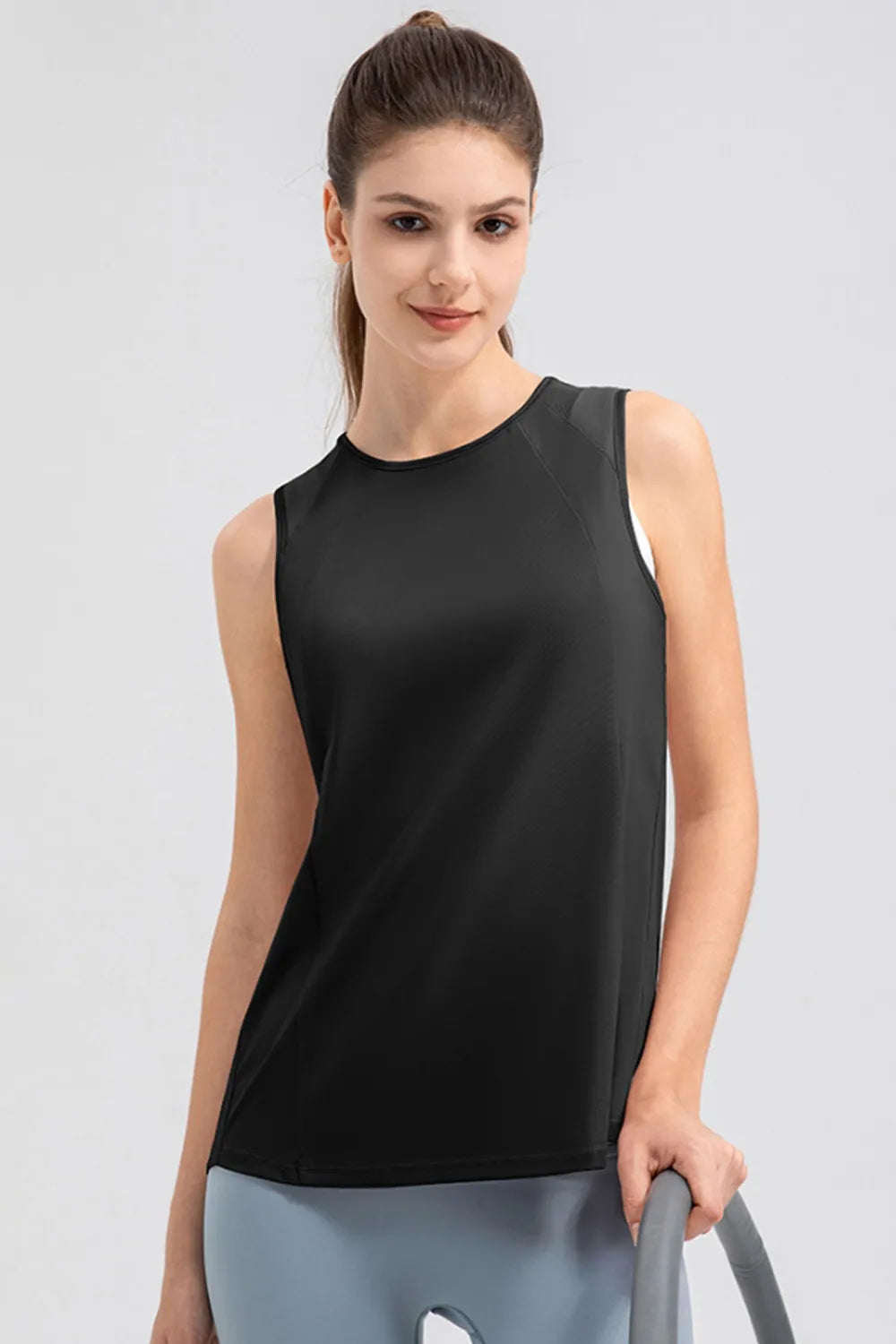 Round Neck Wide strap Active Tank - cas7m