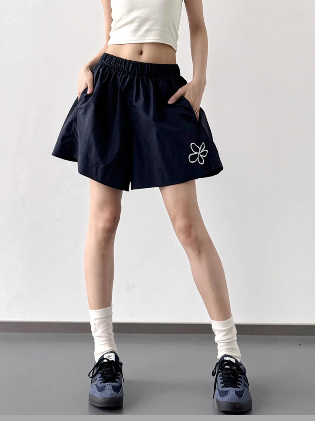Elastic Waist Shorts - cas7m