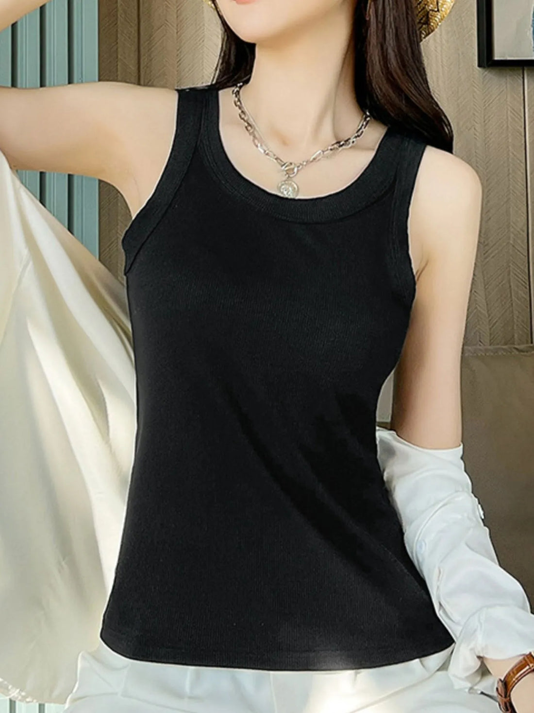 Scoop Neck Tank Top - cas7m