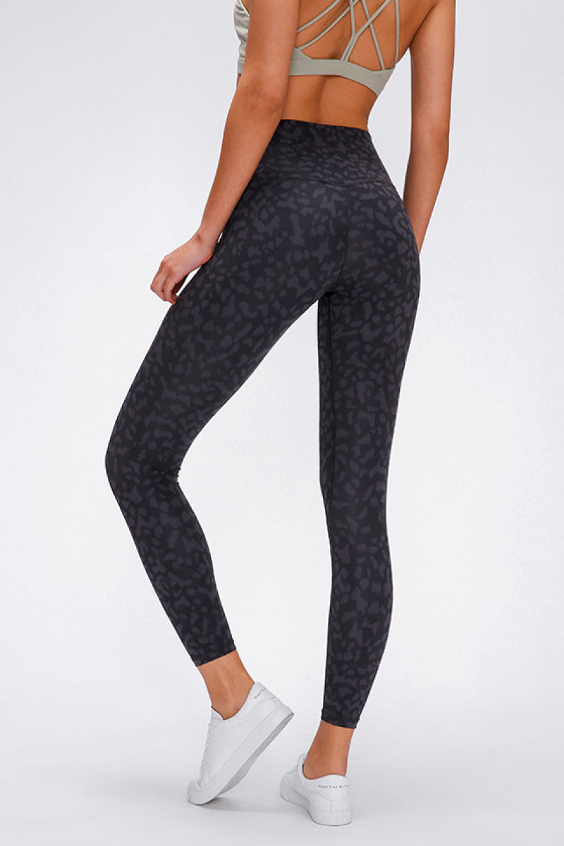Millennia Wide Seamless Band Waist Sports Leggings - cas7m