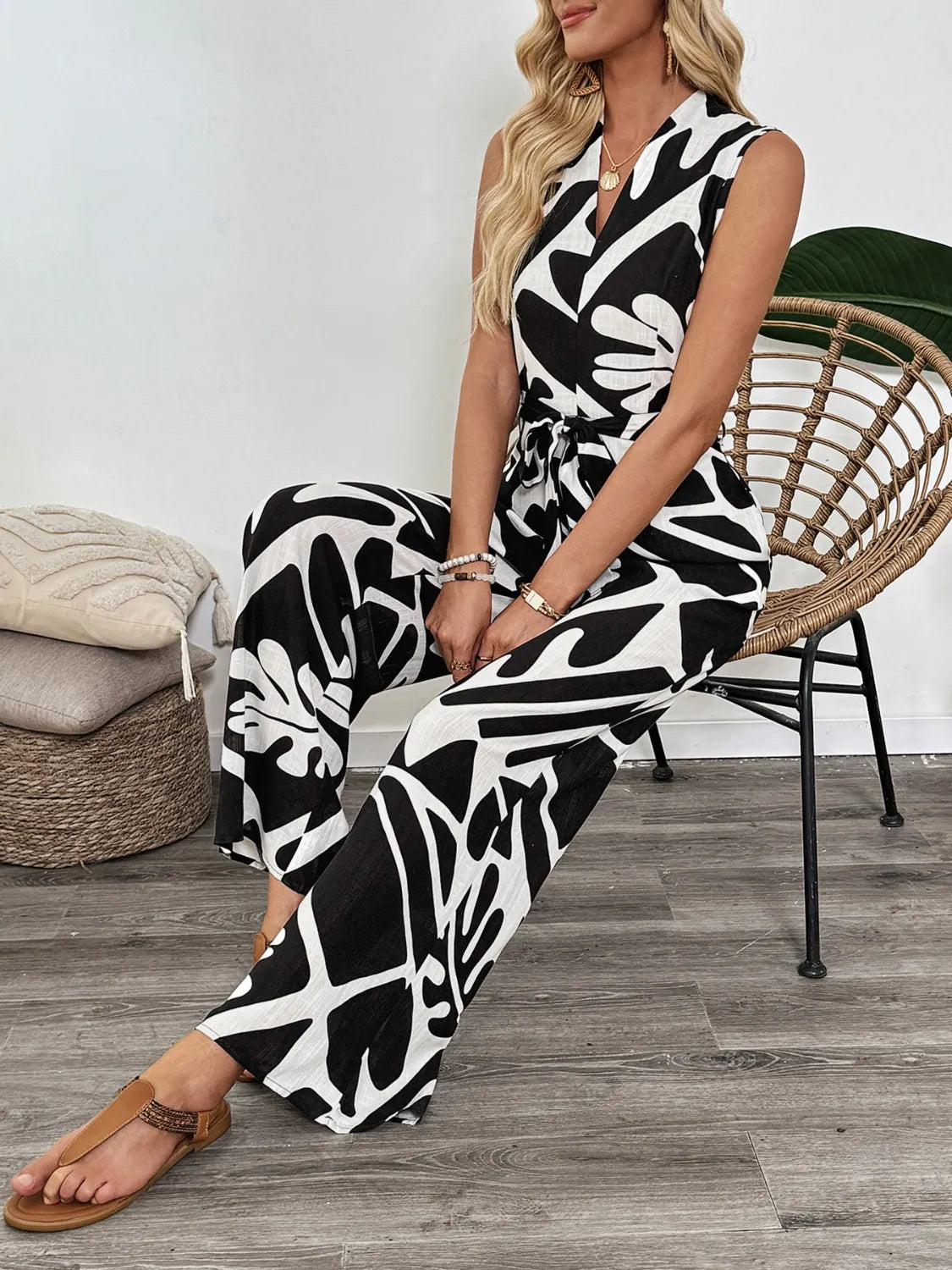 Printed Sleeveless Wide Leg Jumpsuit - cas7m