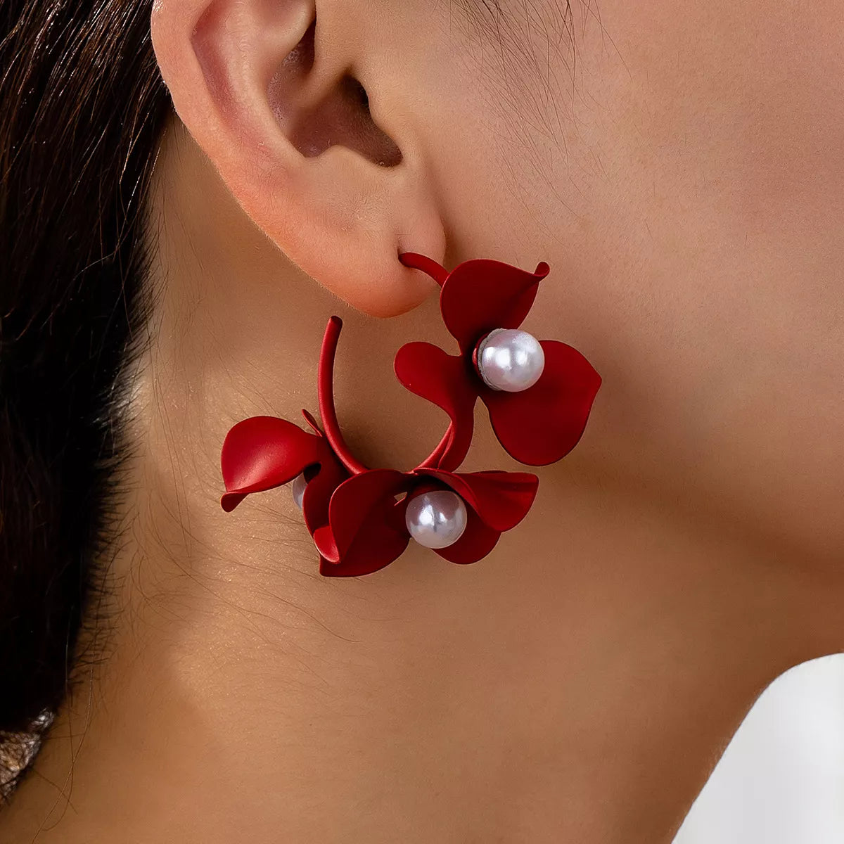 Floral Pearl Hoop Earrings - cas7m