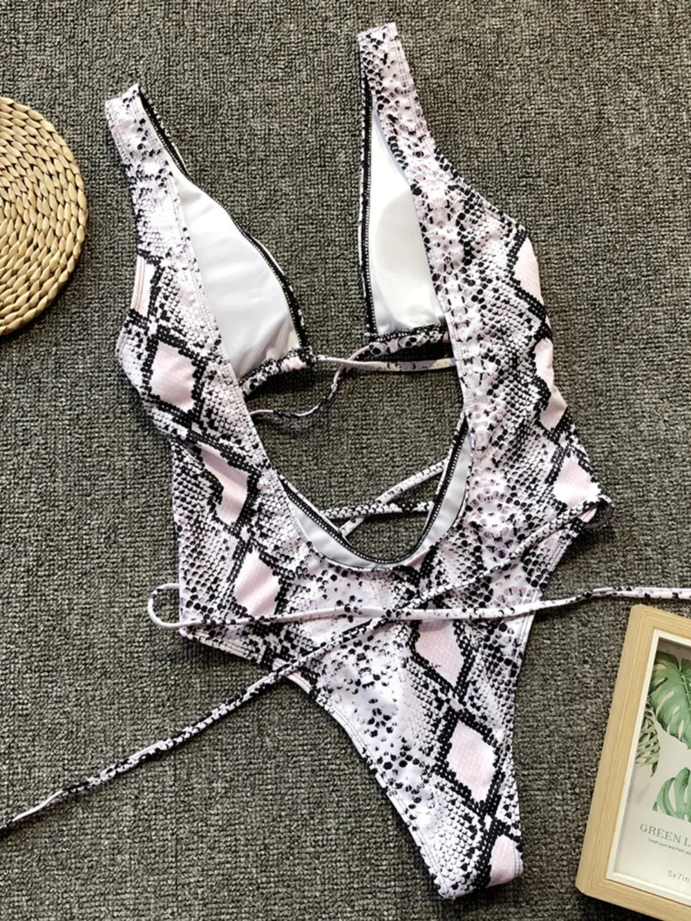 Lace-Up Backless Plunge One-Piece Swimwear - cas7m