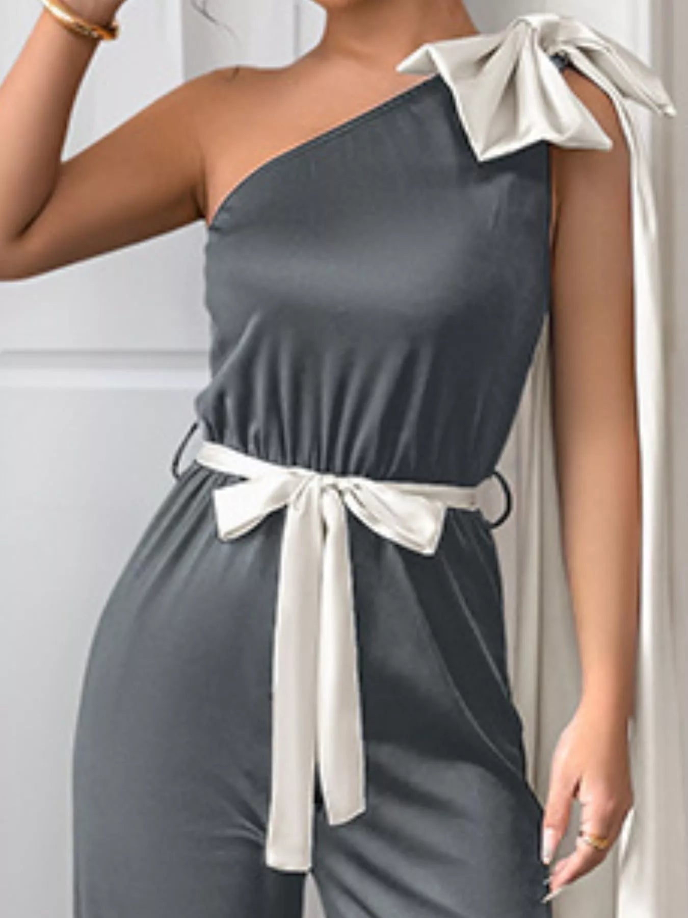 One-Shoulder Bowknot Wide Leg Jumpsuit - cas7m