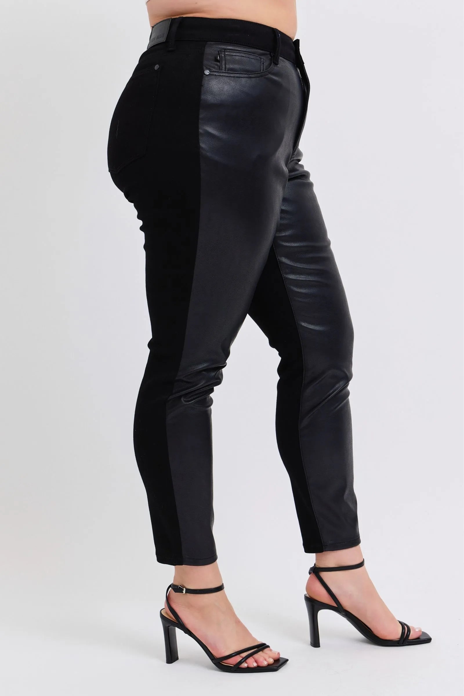 Judy Blue Plus Size HW Faux Leather Skinny Pants - cas7m