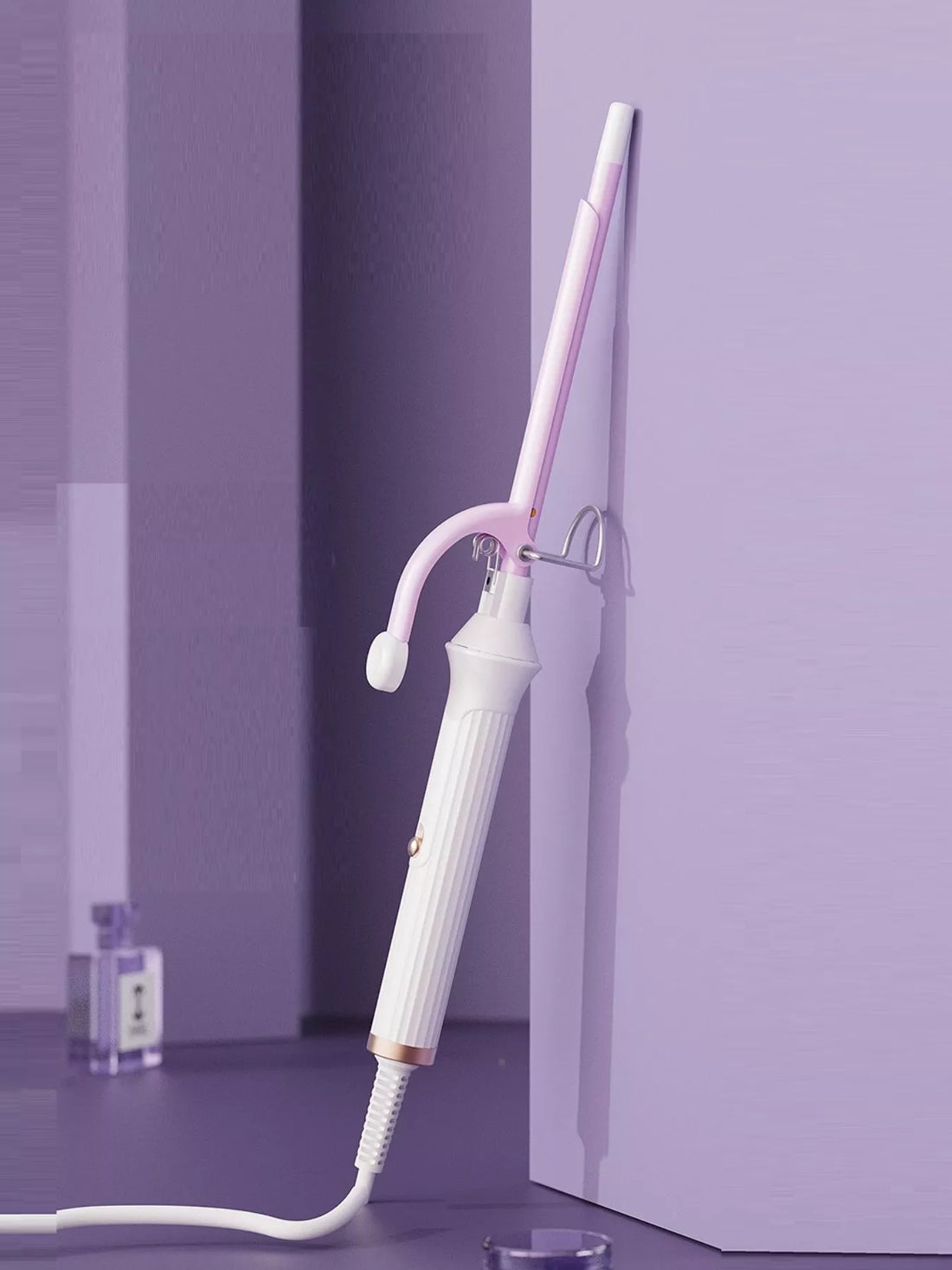 Fast Heat Ceramic Curling Iron - Salon-Quality Curls at Home - cas7m