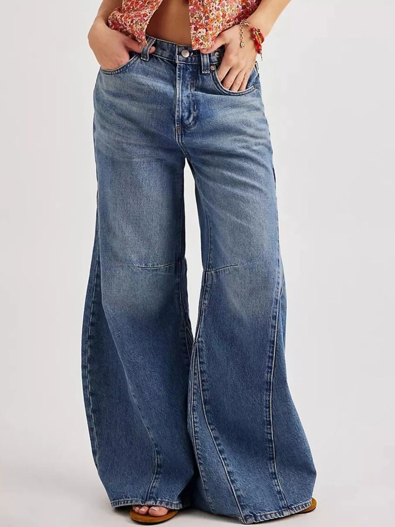 Washed Wide Leg Jeans - cas7m