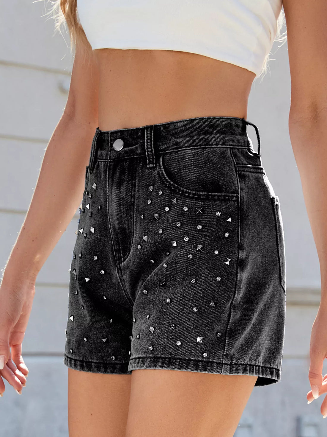 Studded High Waist Denim Shorts - cas7m
