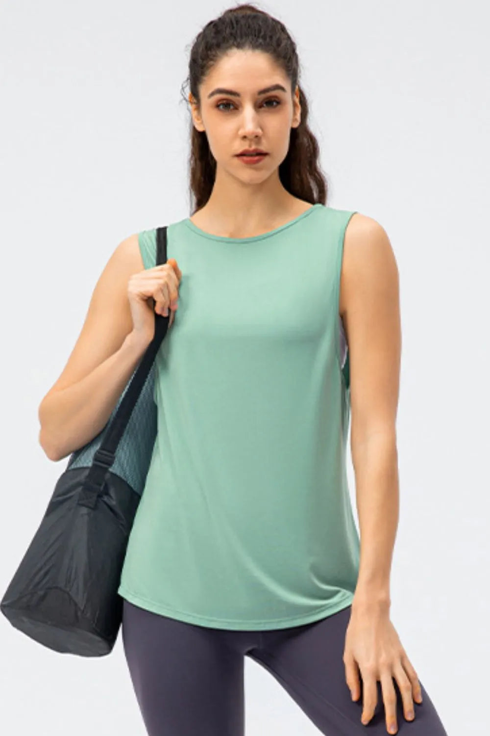 Cutout Reversible Active Tank - cas7m