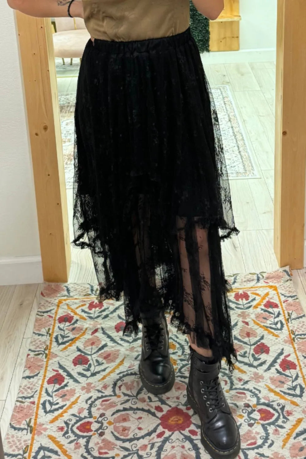 Elastic Waist Asymmetrical Lace Skirt - cas7m