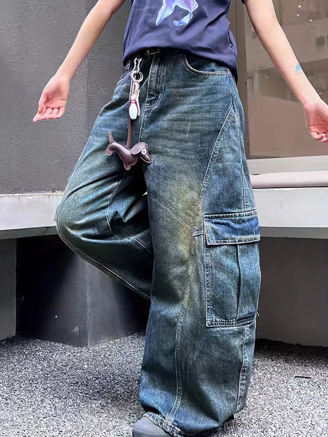 Vintage Wash Wide Leg Cargo Jeans - cas7m