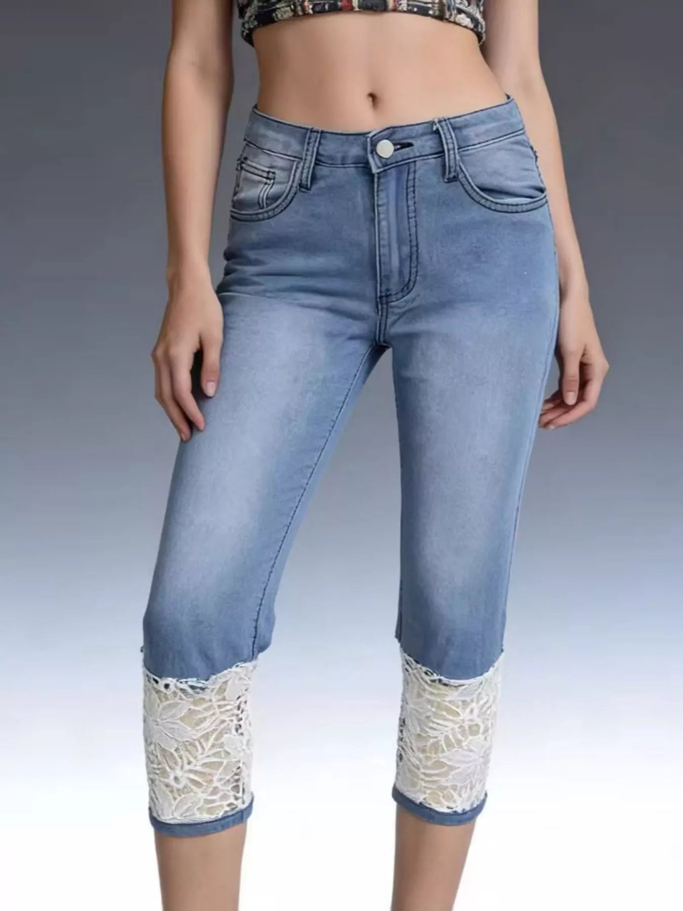 Full Size Lace Trimmed Capri Jeans Plus Size - cas7m