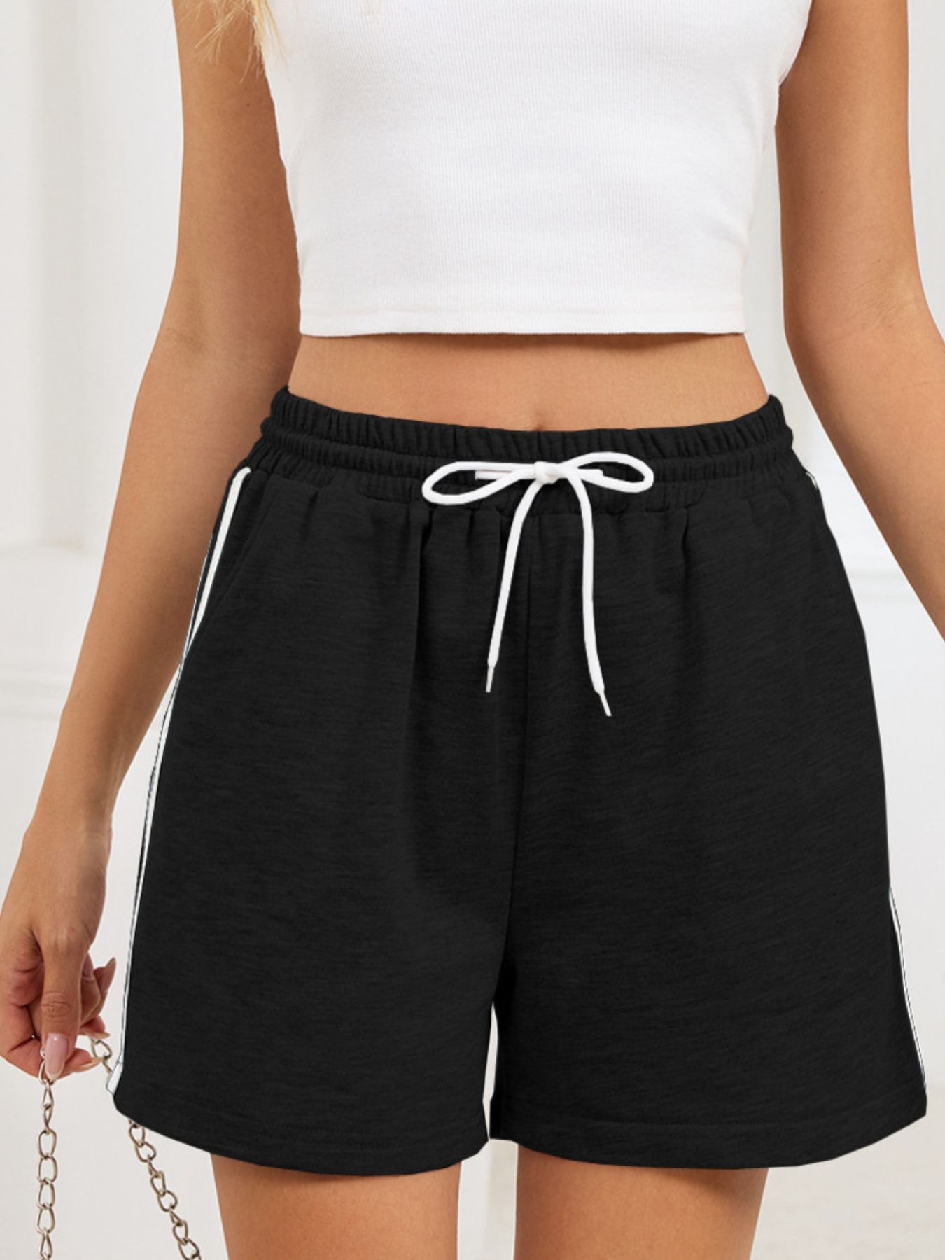 Striped Trim Drawstring Shorts - cas7m