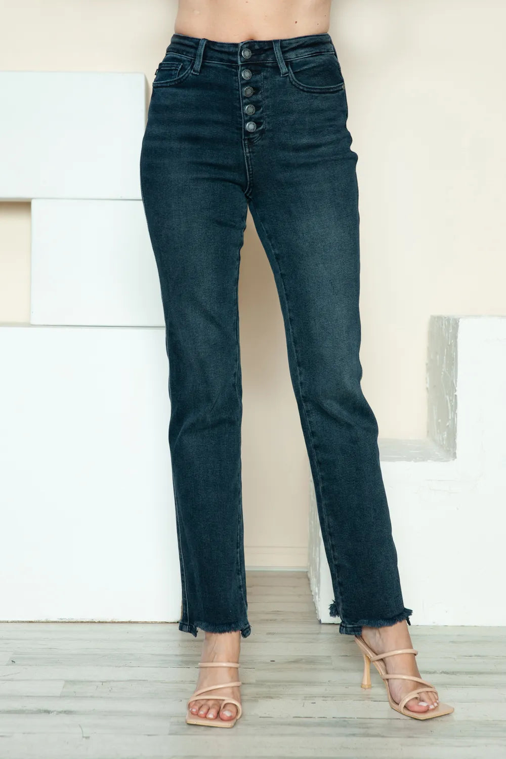 Judy Blue Full Size Button Fly Hem Destroy Straight Jeans - cas7m