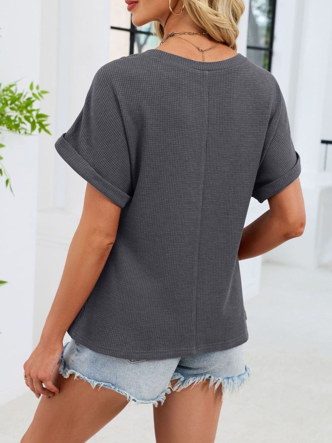 Lace-Trimmed Round Neck T-Shirt - cas7m