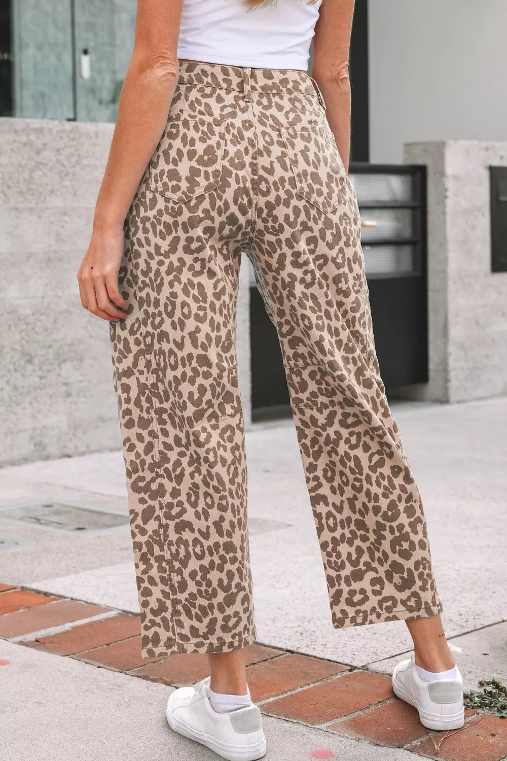 Leopard Print High-Waisted Cropped Jeans - cas7m