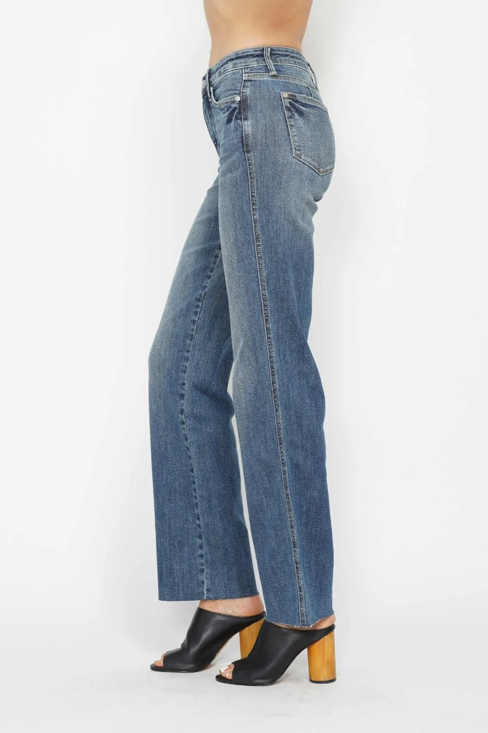 Judy Blue Full Size Tummy Control Straight Jeans - cas7m