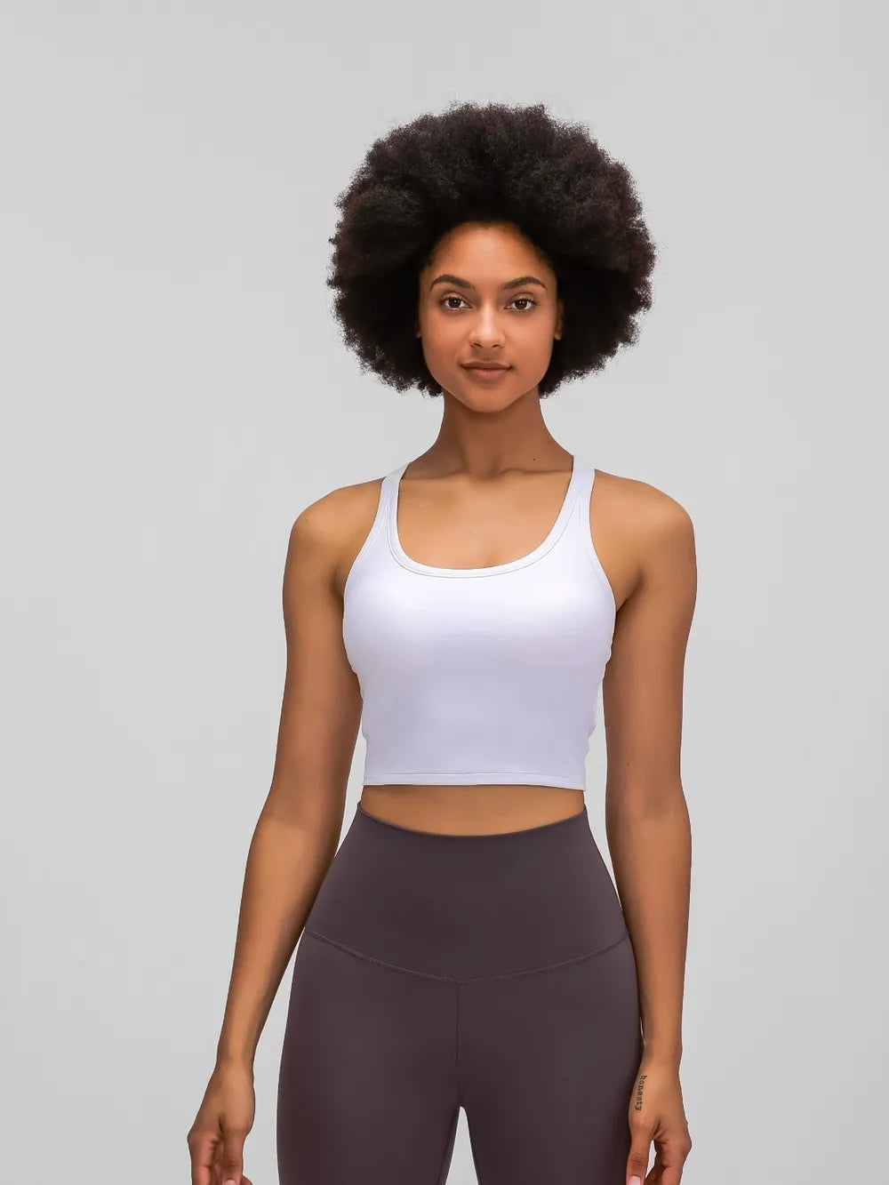 Millennia Scoop Neck Active Tank with Detachable Chest Pads - cas7m