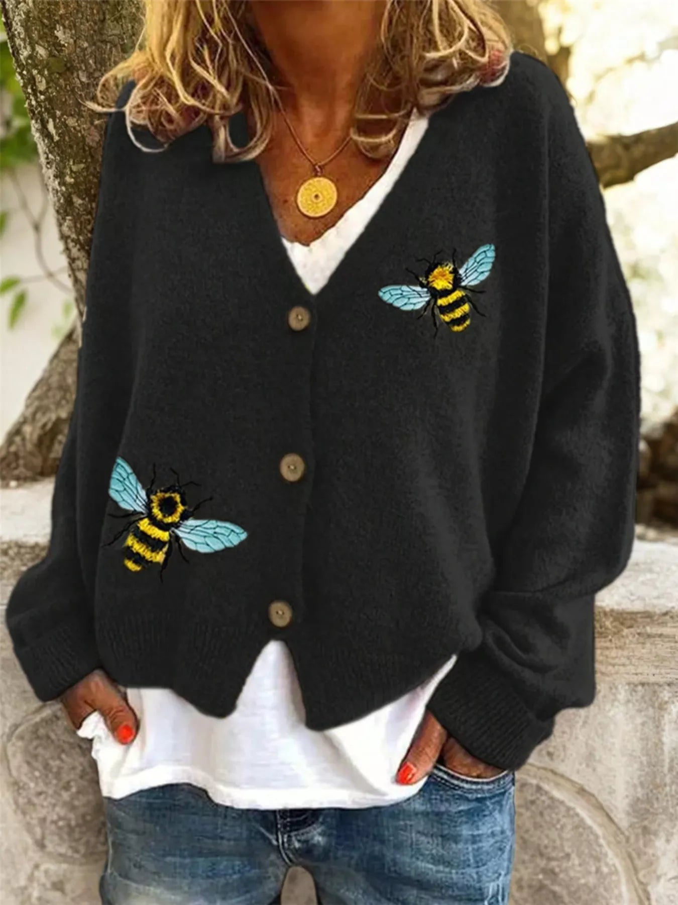 Bee Embroidered Button-Down Cardigan - cas7m