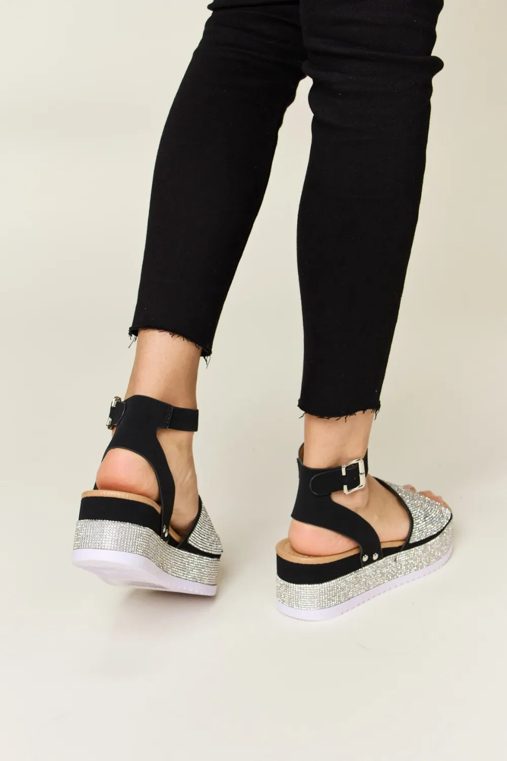 Forever Link Rhinestone Buckle Strappy Wedge Sandals - cas7m