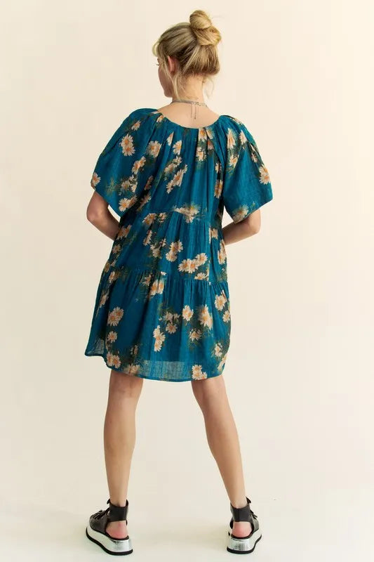 Davi & Dani Floral Print Short Bell Sleeve Pleated Mini Dress - cas7m