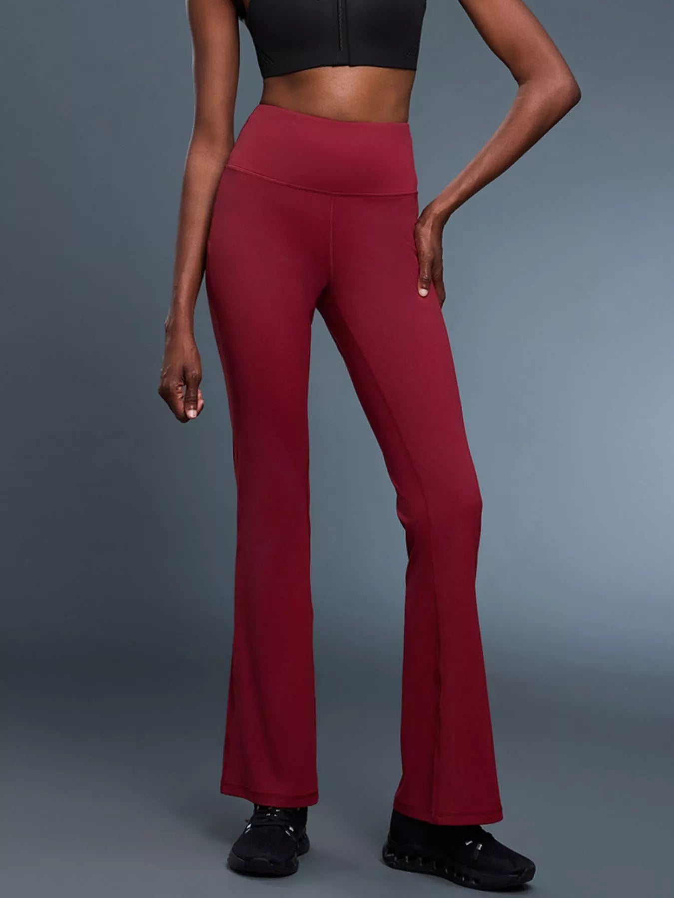 High-Waisted Flare Active Pants - cas7m