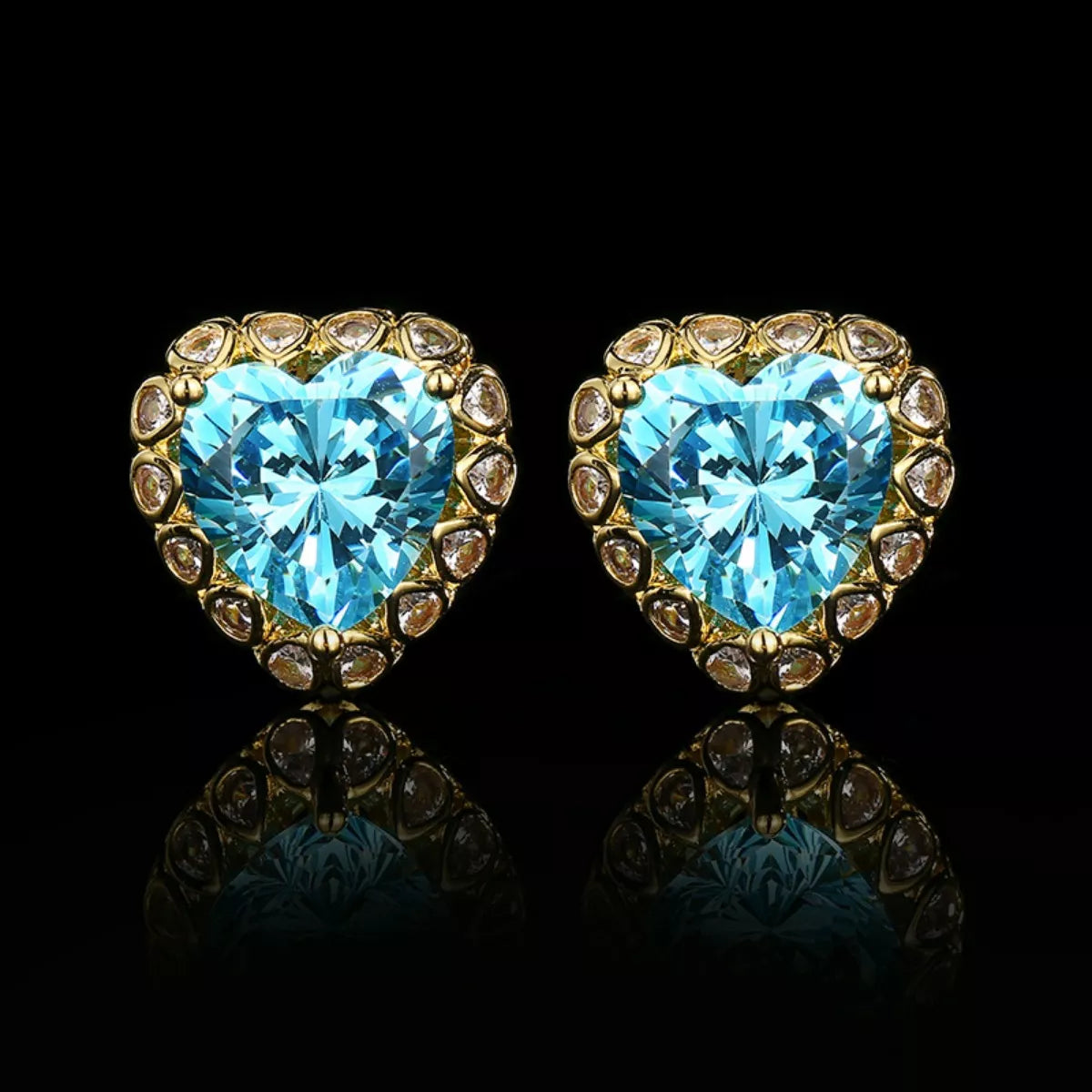 Heart-Shaped Stud Earrings - cas7m