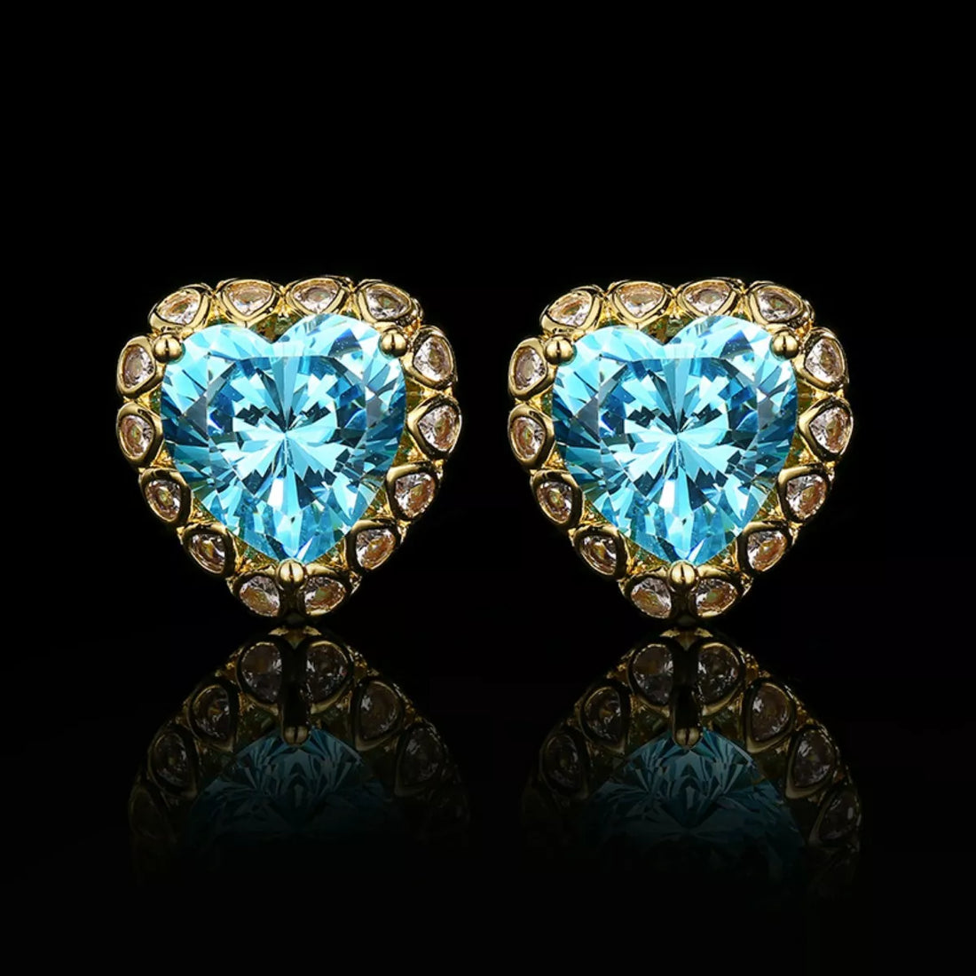 Heart-Shaped Stud Earrings - cas7m