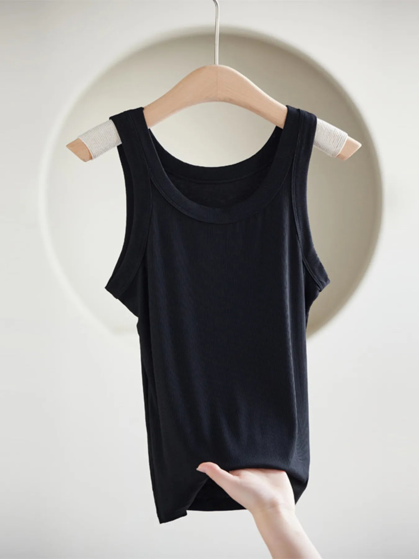 Scoop Neck Tank Top - cas7m