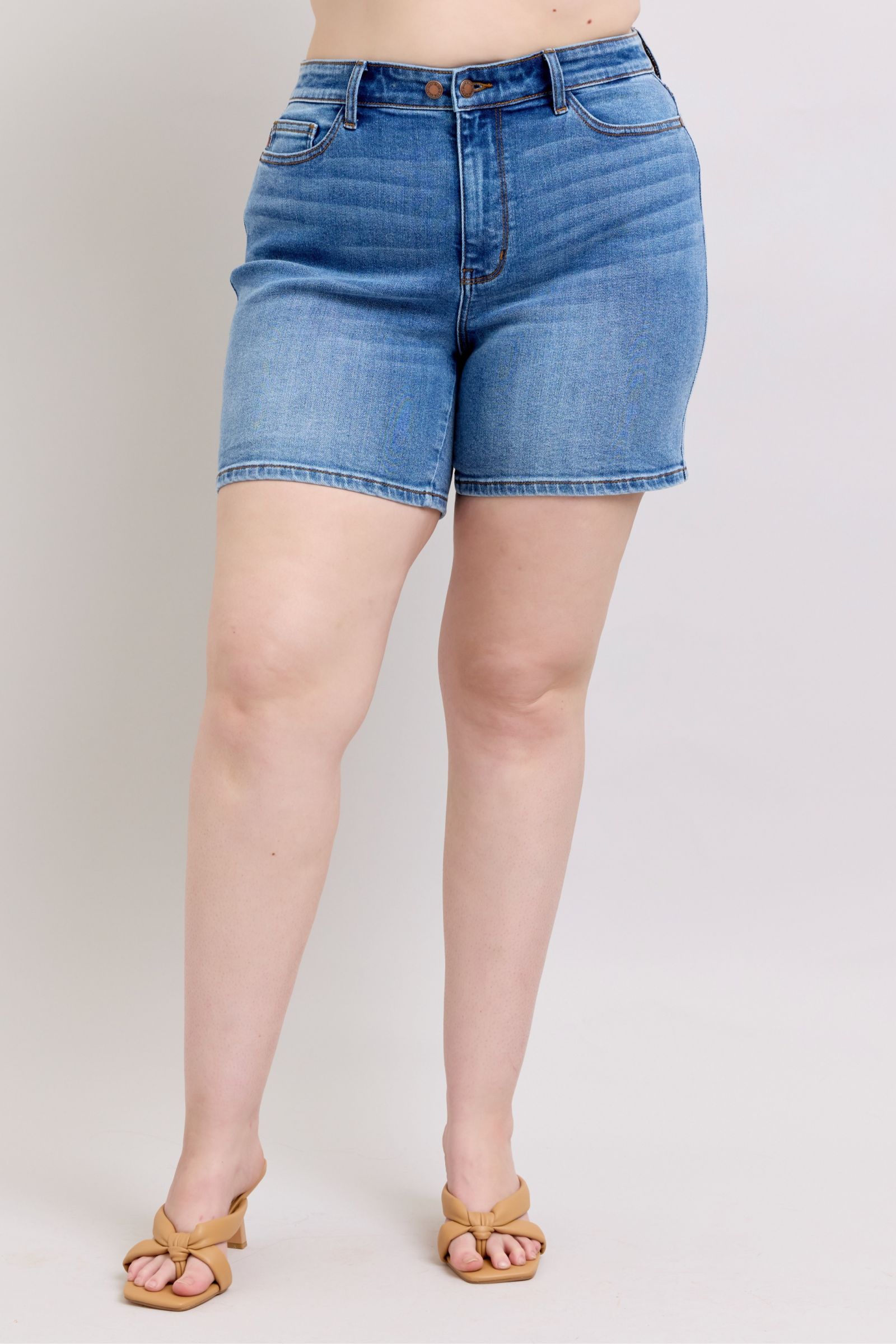 Judy Blue Full Size 2 Button Denim Shorts with Pockets Plus Size - cas7m