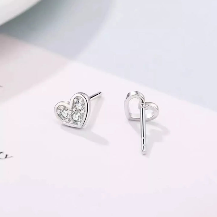 925 Sterling Silver Heart Stud Earrings - cas7m