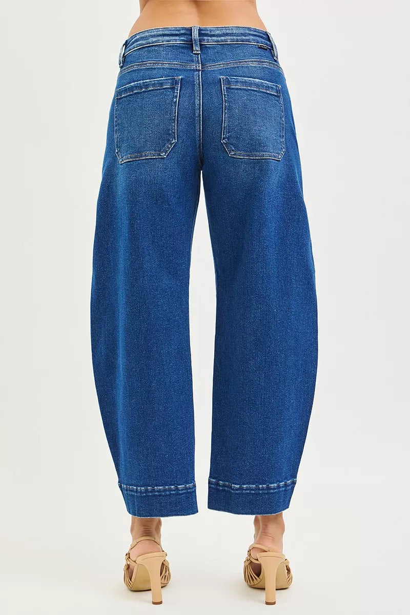 Versatile Mid-Rise Crop Barrel Jeans: Casual & Chic Fit - cas7m