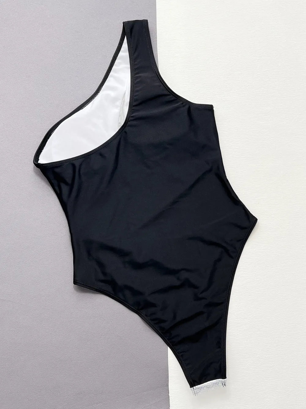 Contrast Panel One-Piece Swimsuit - cas7m