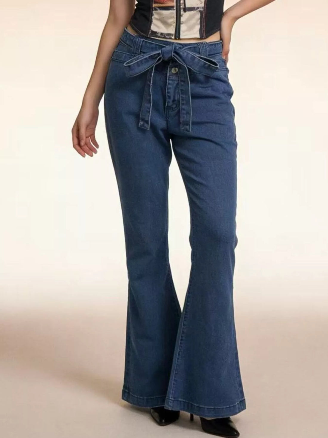 Bow-Tie High-Waisted Flare Jeans - cas7m
