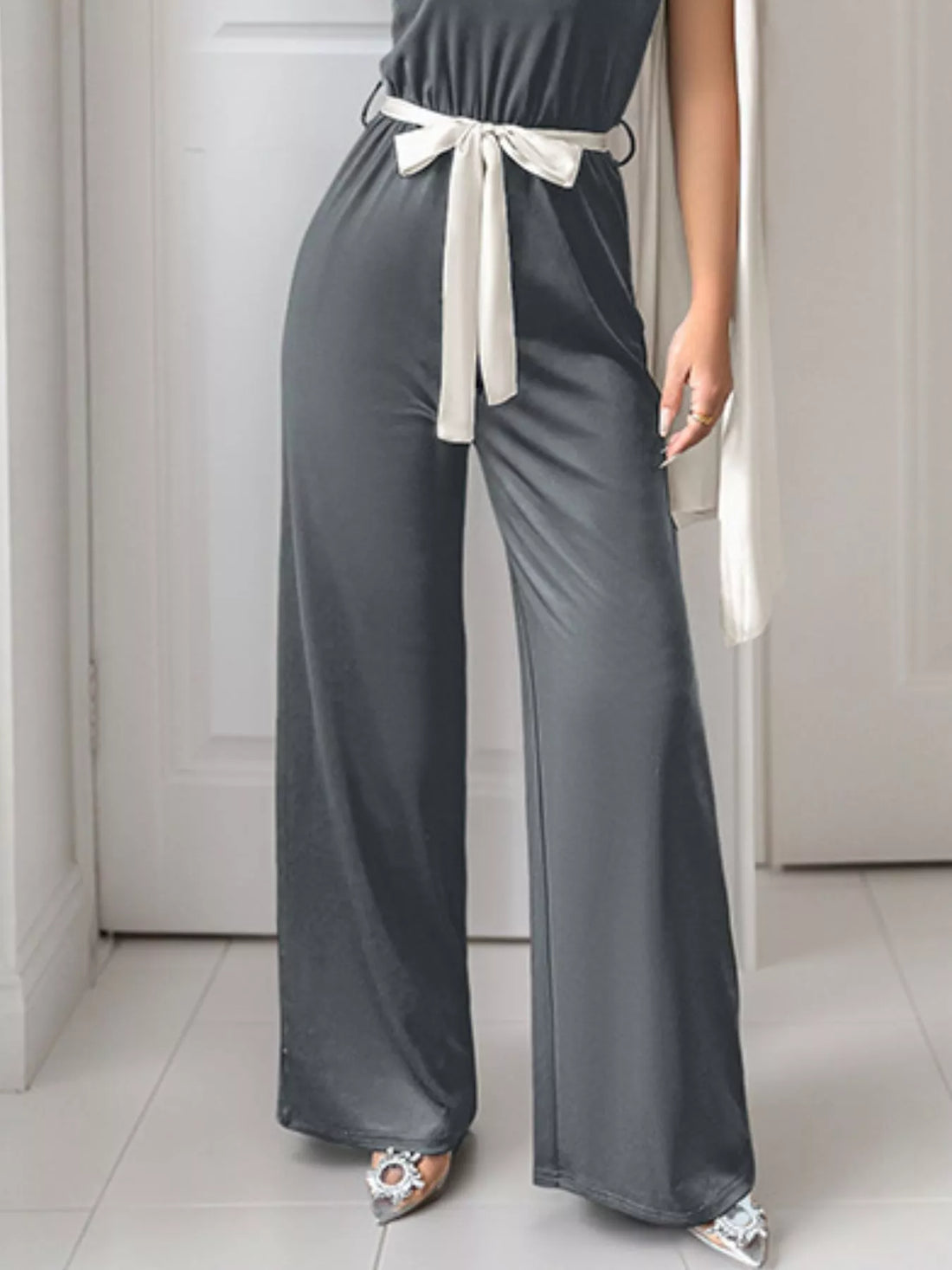 One-Shoulder Bowknot Wide Leg Jumpsuit - cas7m