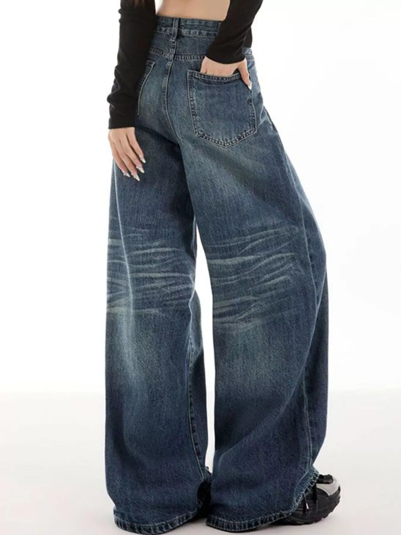 Vintage Wash Wide Leg Jeans - cas7m