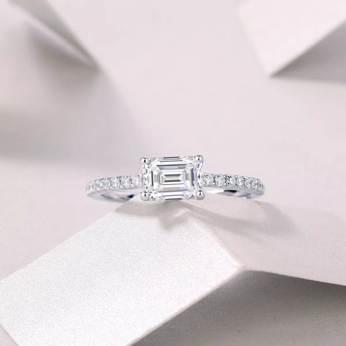 1 Carat 925 Sterling Silver Moissanite Geometric Ring - cas7m