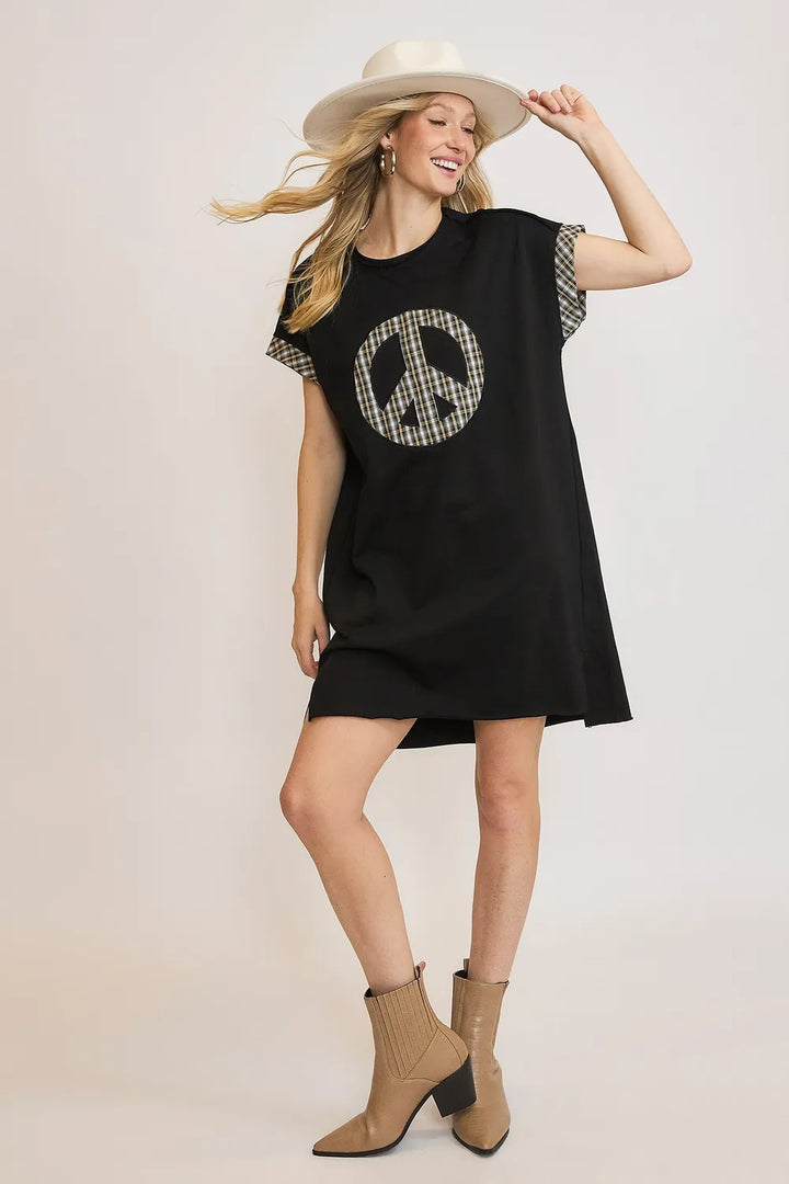 Umgee Peace Plaid Applique Short Sleeve Mini Dress - cas7m