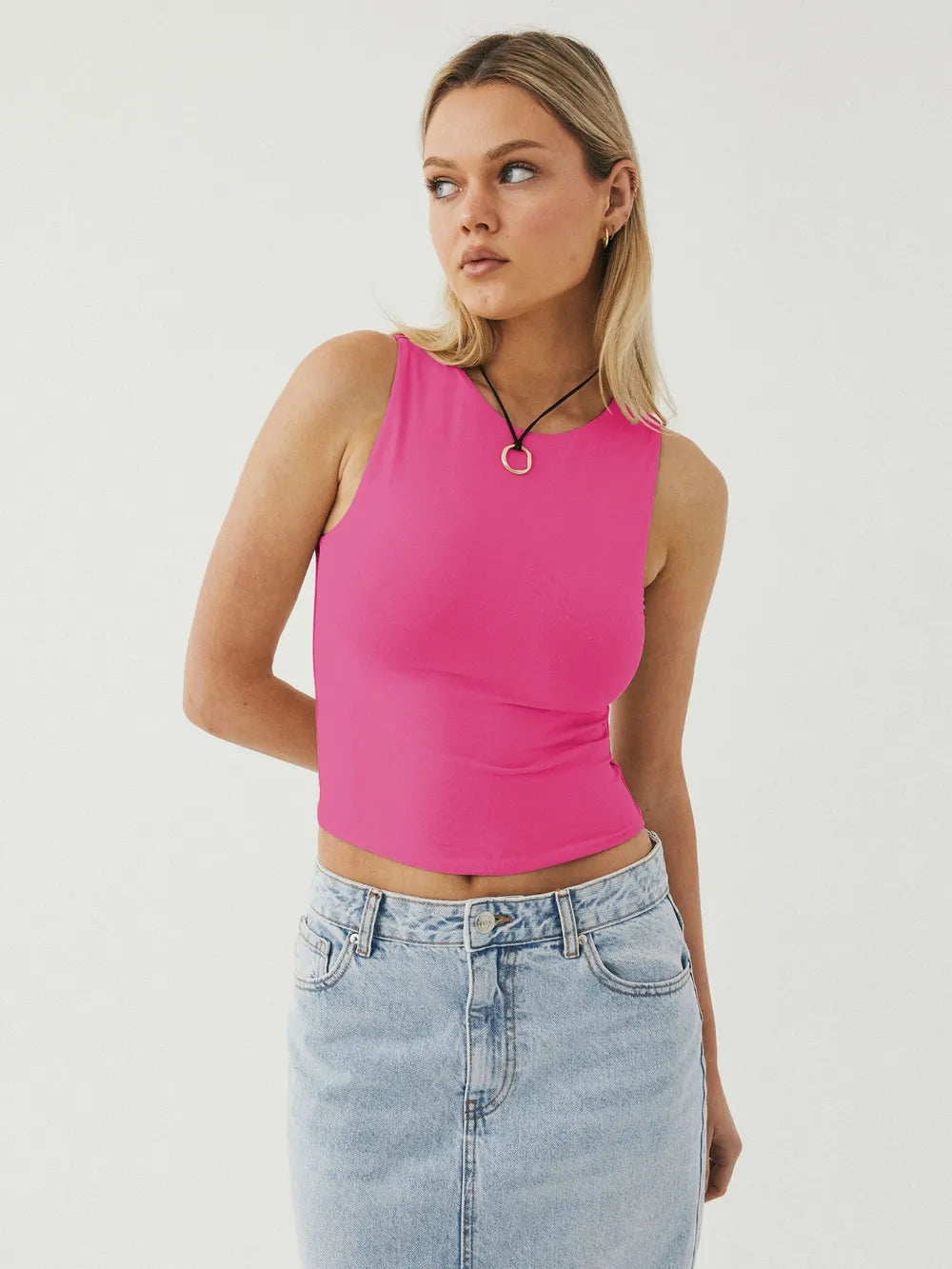 Round Neck Cropped Tank - cas7m