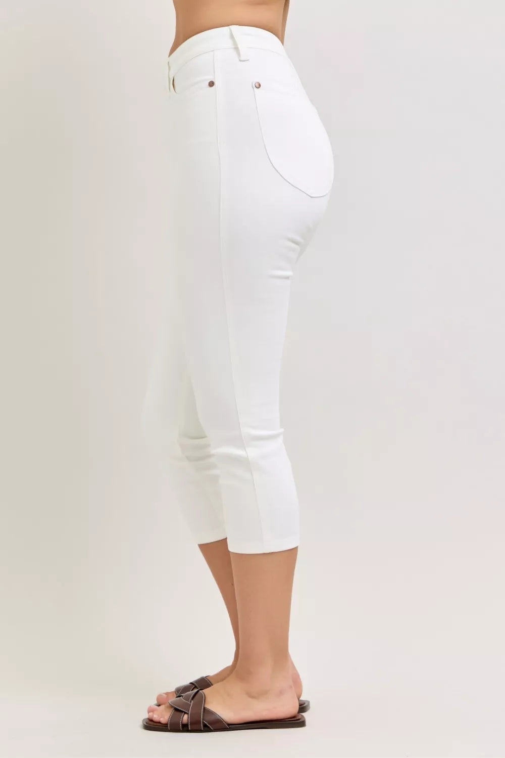 Judy Blue High Waist Extended Waistband Capri Pants with Spade Pockets - cas7m
