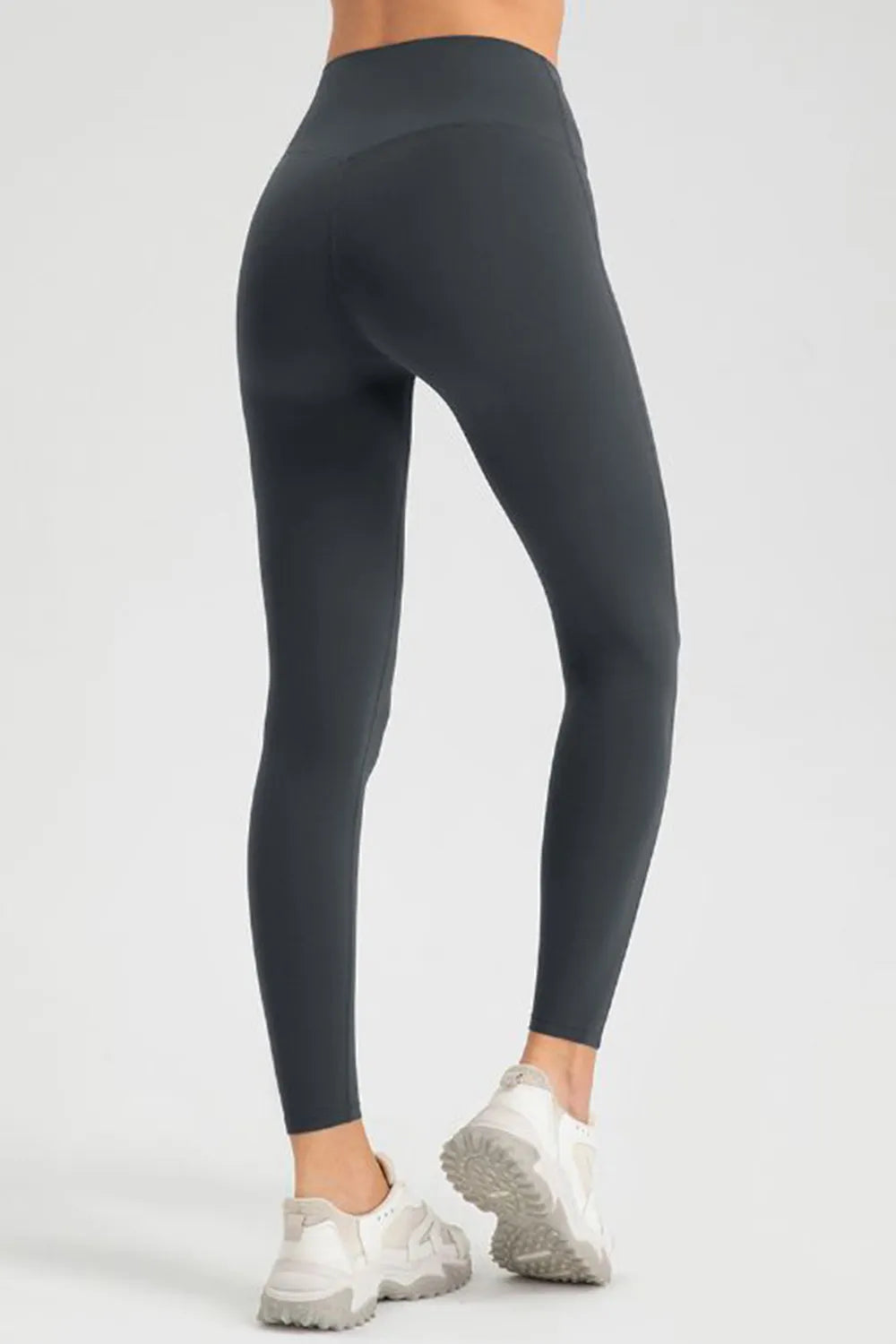 Ultra-Stretch Nylon Leggings for Everyday Comfort - cas7m