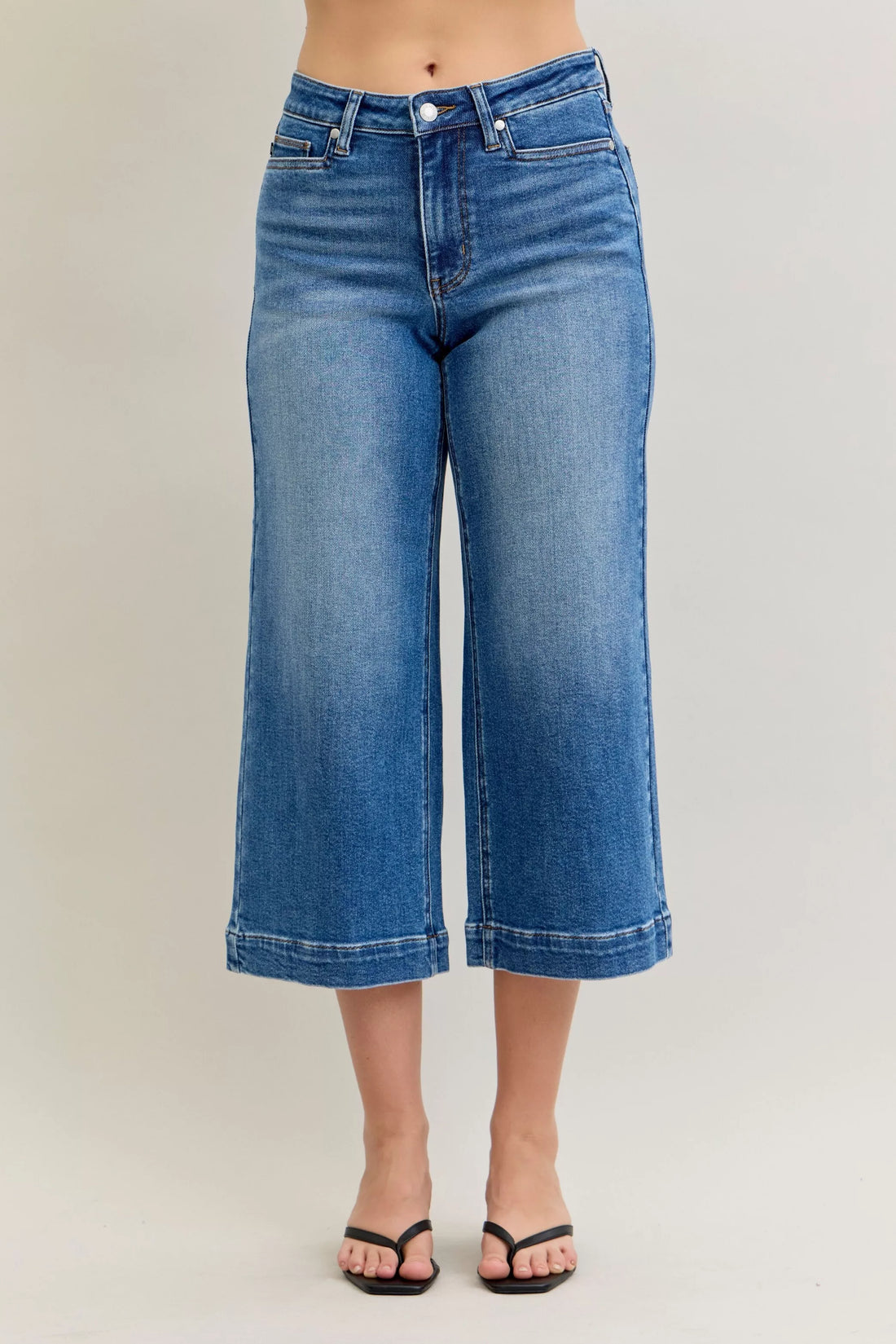 Judy Blue Mid Rise Crop Wide Leg Jeans - cas7m