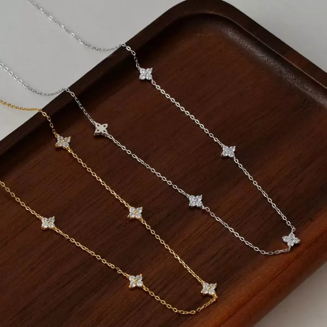 925 Sterling Silver Clover Charm Necklace - cas7m
