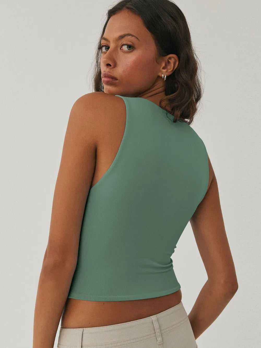 Round Neck Cropped Tank - cas7m