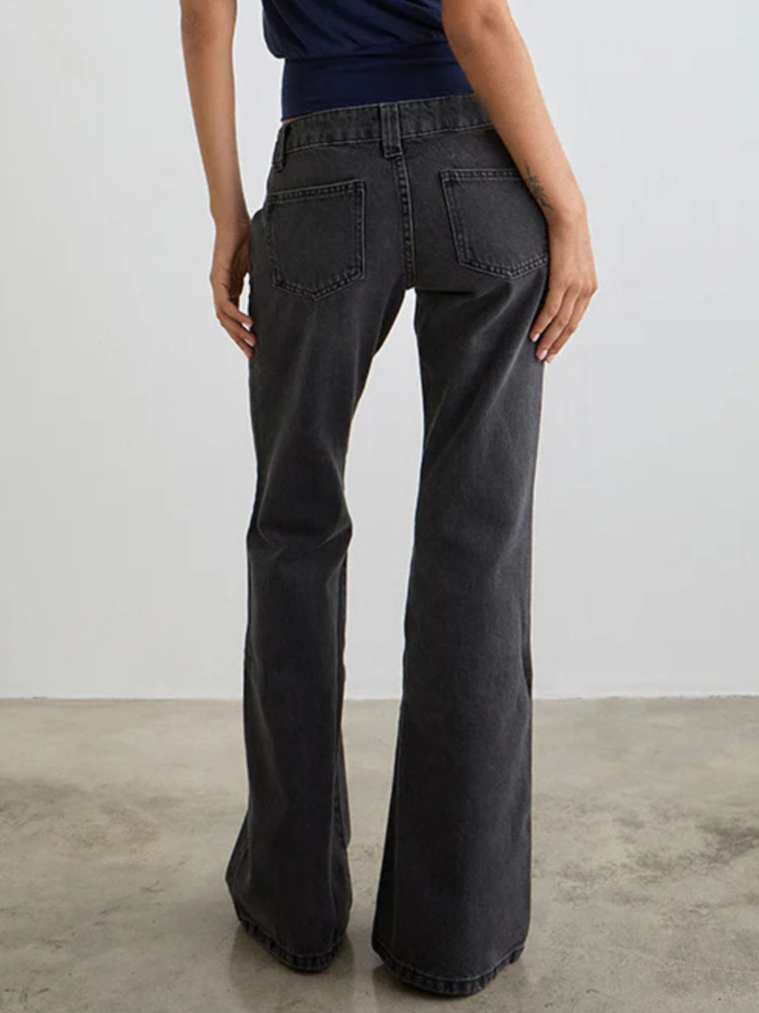 Low Rise Flare Leg Jeans - cas7m