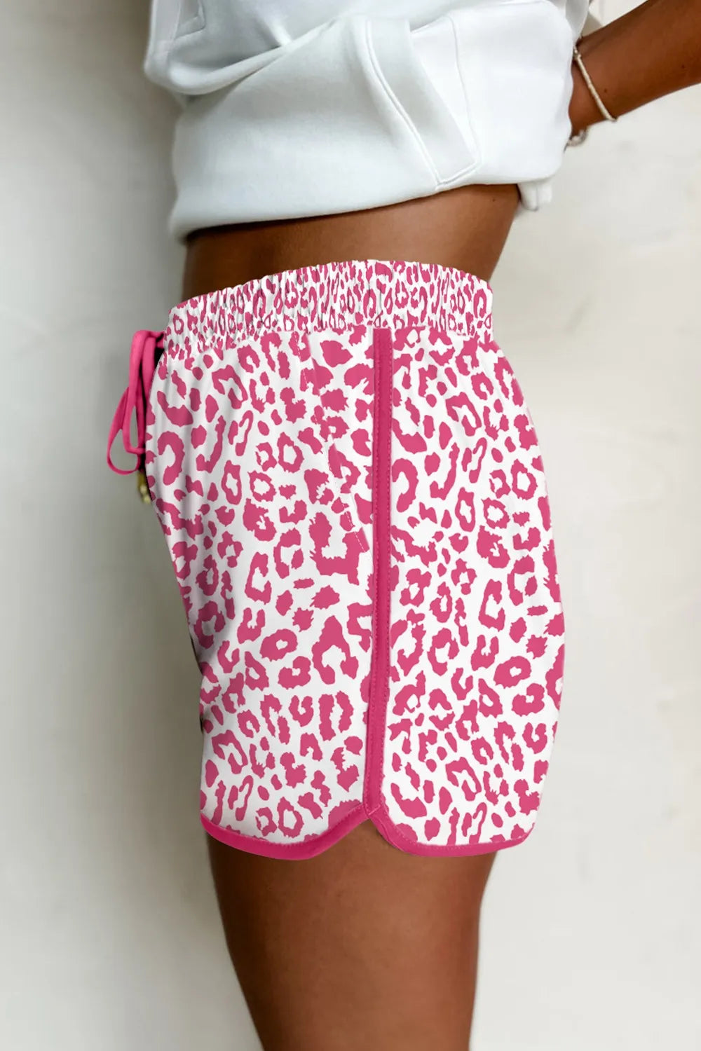 Drawstring Comfort Shorts: Stretchy Polyester-Blend, Easy Care - cas7m