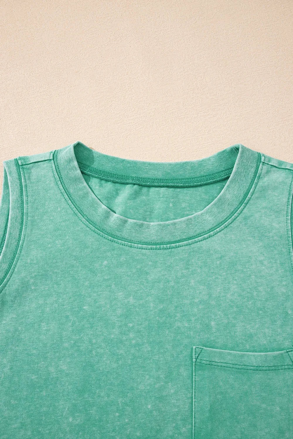 Round Neck Tank with Chest Pocket - cas7m
