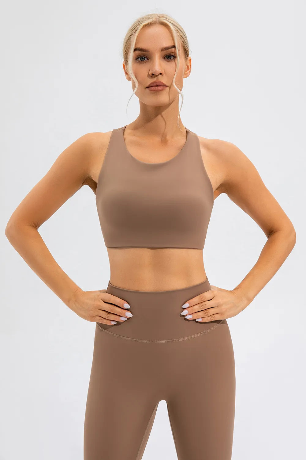 Round Neck Cutout Cropped Active Tank - cas7m
