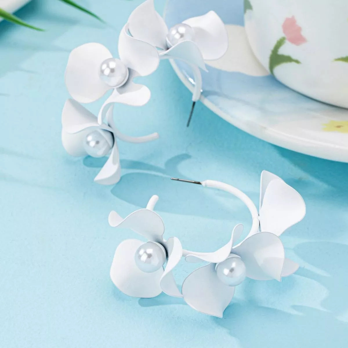 Floral Pearl Hoop Earrings - cas7m